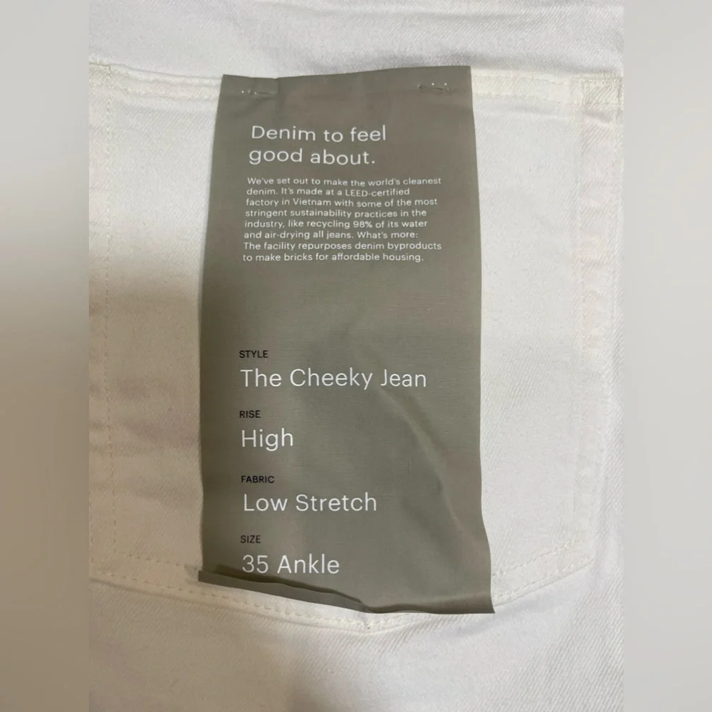 NWT‎ Everlane Women’s Cheeky Jean Crop White 35